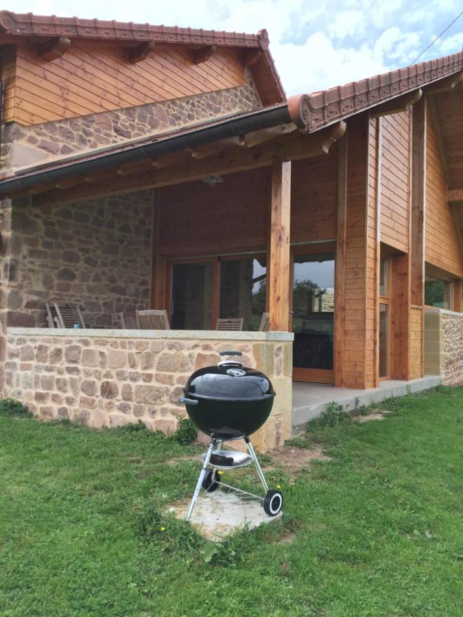 Les Perruchons Ancienne Grange Renovee Avec Soin Villa Ozolles Exteriör bild