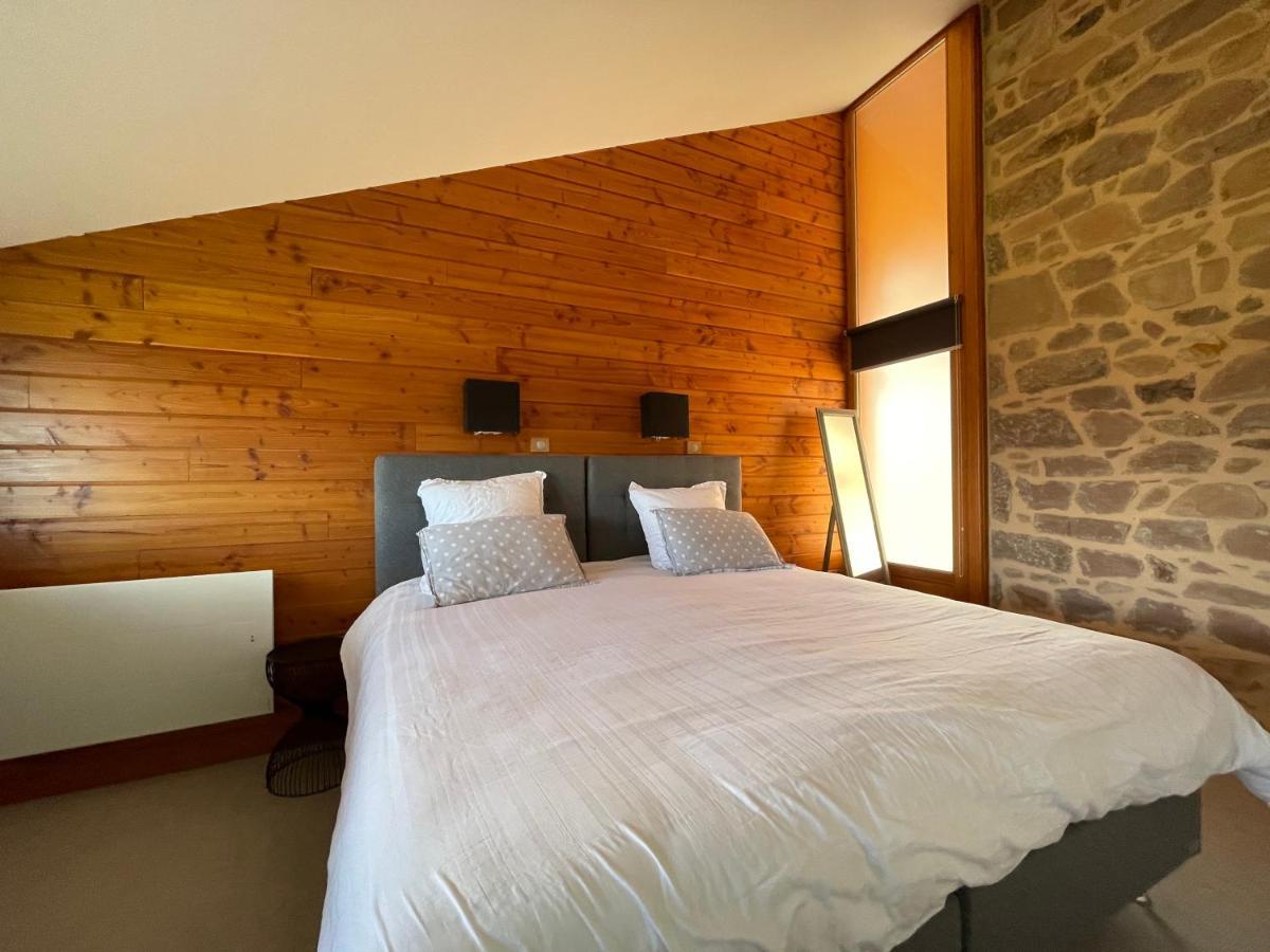 Les Perruchons Ancienne Grange Renovee Avec Soin Villa Ozolles Exteriör bild